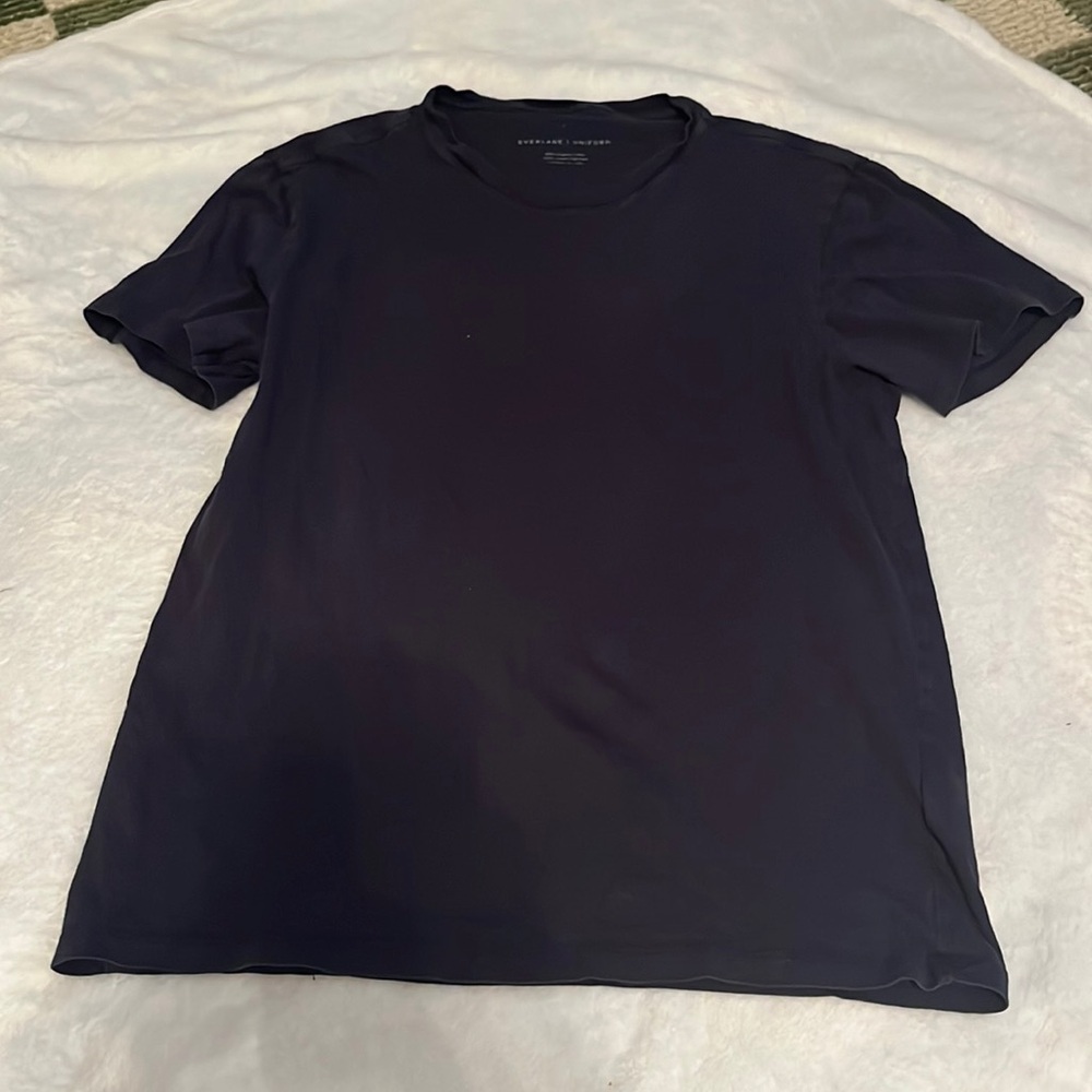 Everlane uniform navy crewneck T-shirt